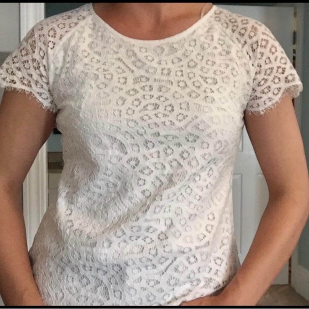 🤍SOLITAIRE Lace Overlay Top🤍